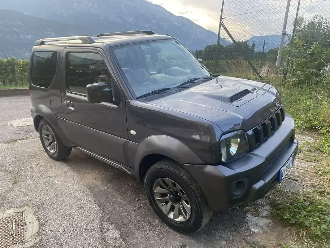 Usata Suzuki Jimny 86 CV (63 kW) 2016 SUV
