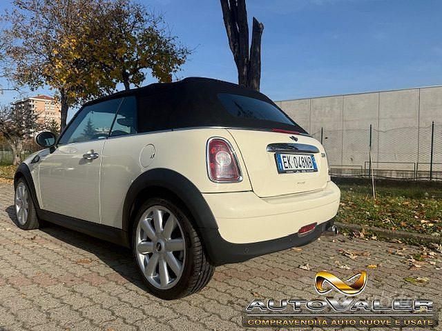 Usata Mini Cooper Cabriolet 120 CV (88 kW) 2009 Bianco Cabrio