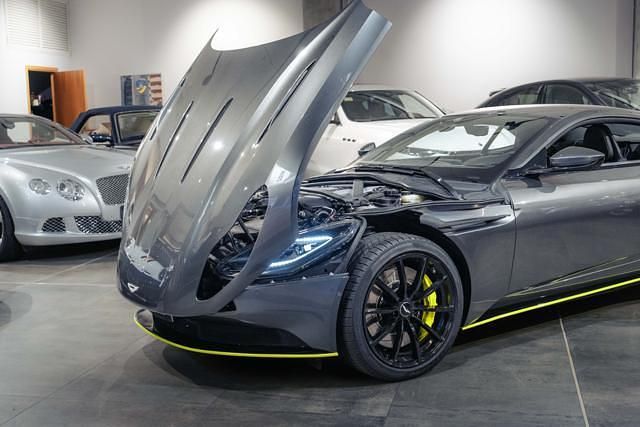 Usata Aston Martin DB11 639 CV (469 kW) 2020 Antracite Coupé