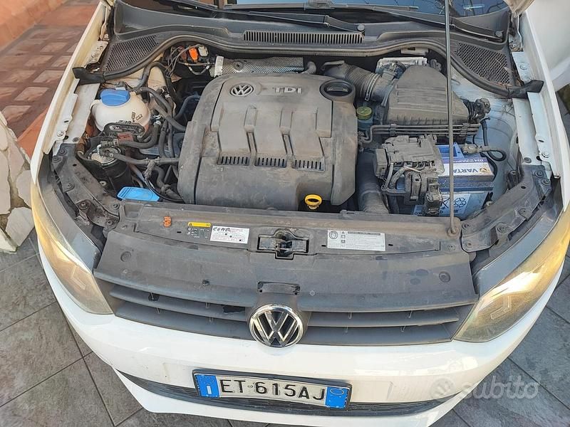 Käytetty VW Polo 64 HP (47 kW) 2013 Valkoinen Viistoperä