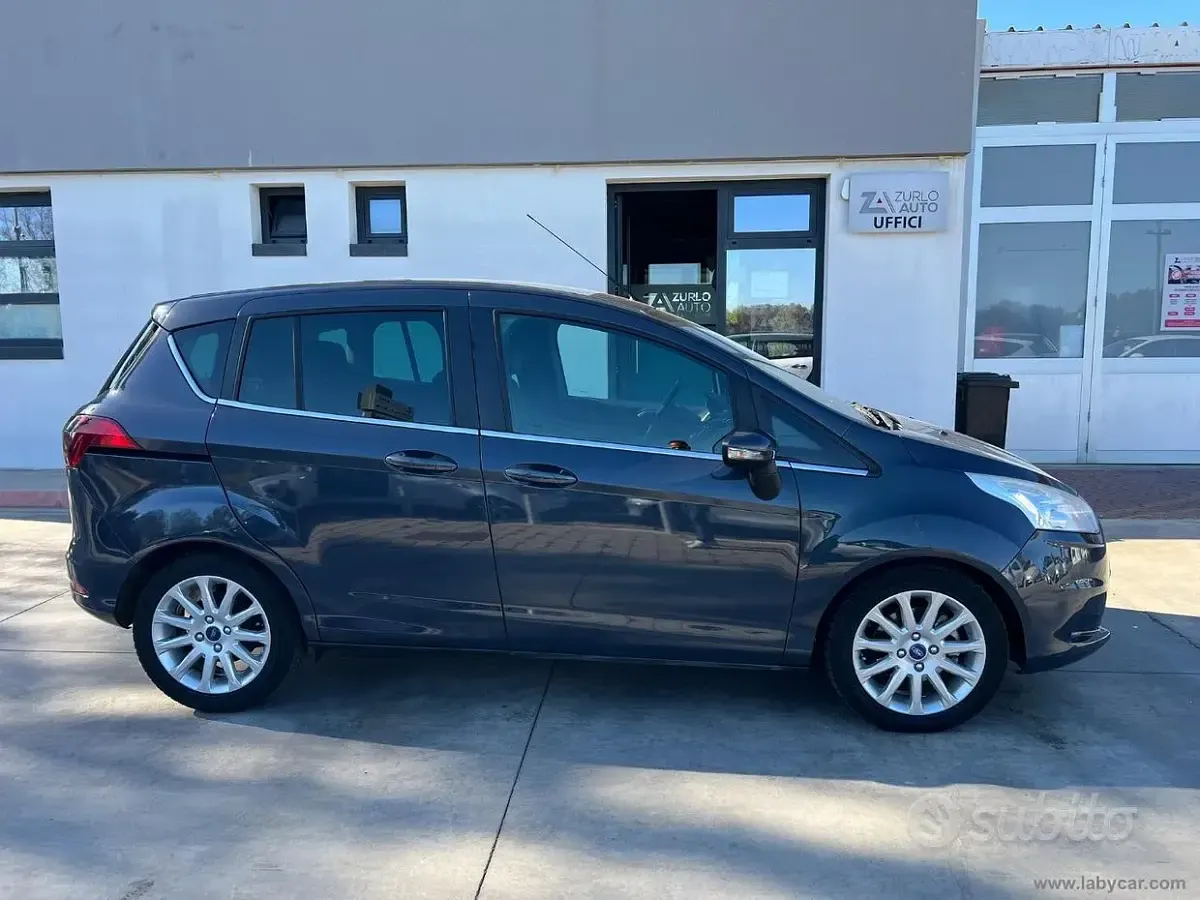 Usata Ford B-MAX Titanium 75 CV (55 kW) 2014 Grigio Monovolume