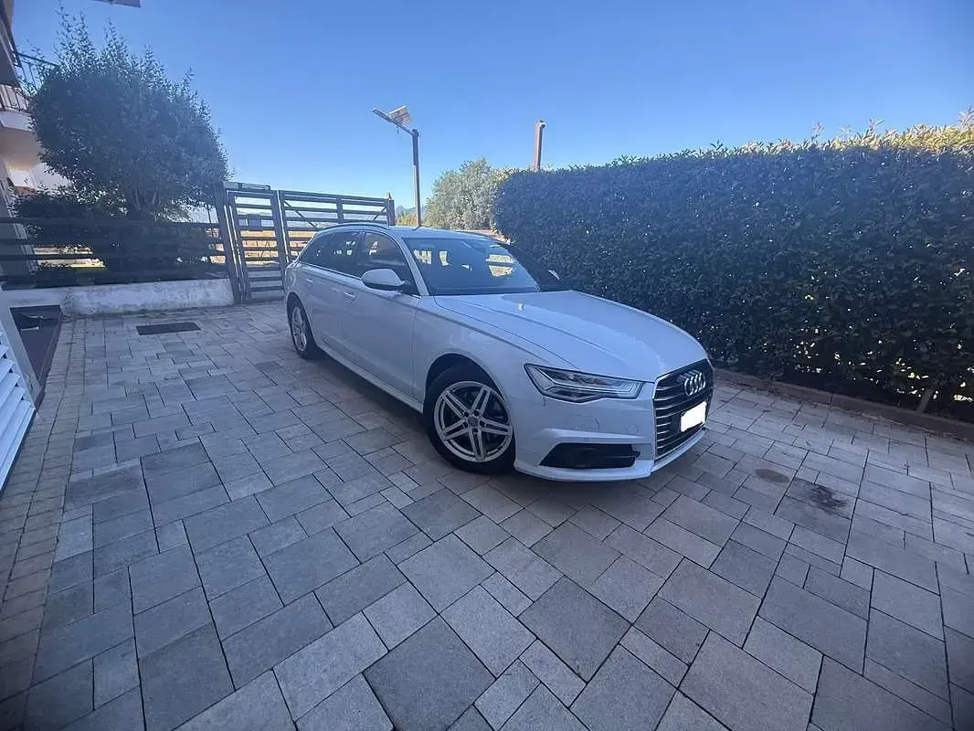 Usata Audi A6 Business Plus 190 CV (139 kW) 2018 Bianco Station wagon