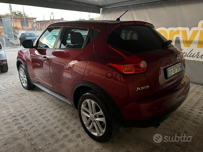 Usata Nissan Juke Tekna 117 CV (86 kW) 2010 Rosso SUV