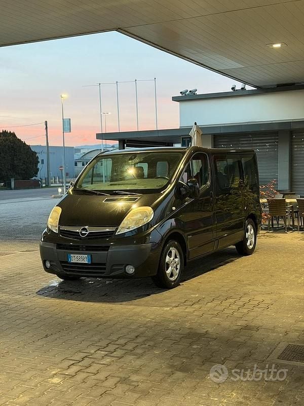 Usata Opel Vivaro 2009 Monovolume