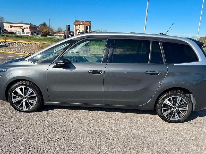 Usata Citroën Grand C4 Picasso Shine 120 CV (88 kW) 2017 Grigio Monovolume