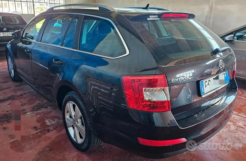 Usata Skoda Octavia Ambition 110 CV (80 kW) 2016 Nero Utilitaria