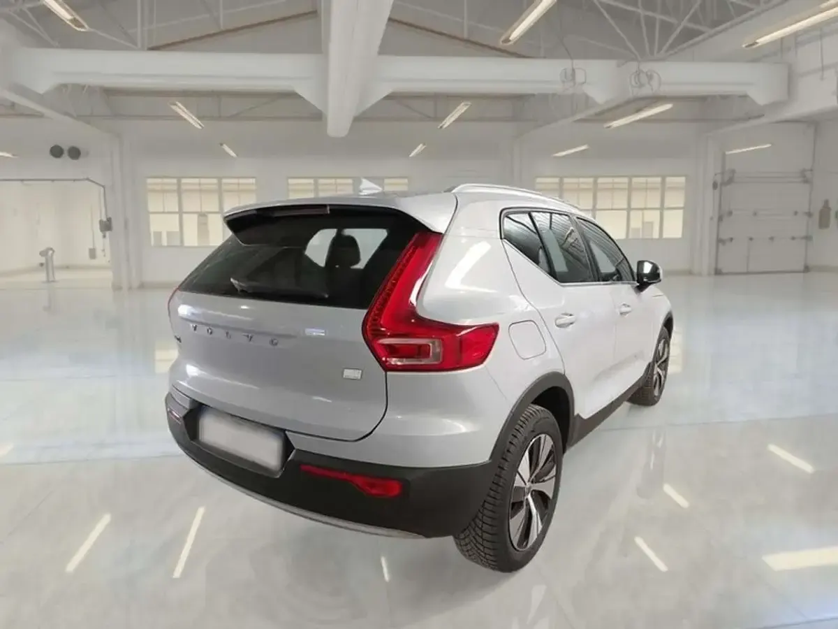 Usata Volvo XC40 179 CV (131 kW) 2021 Grigio SUV