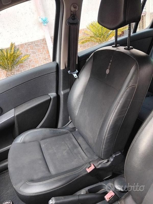 Usata Renault Clio II 75 CV (55 kW) 2011 Grigio Berlina