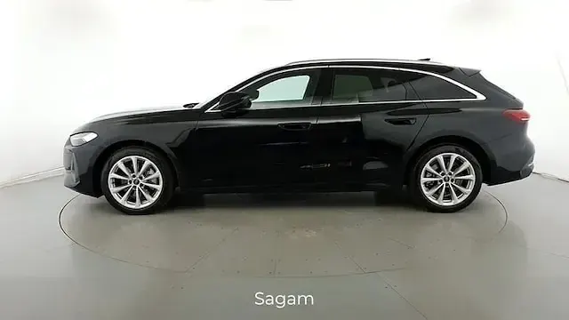 Usata Audi A5 Advanced 204 CV (150 kW) 2025 Nero mythos metallizzato Station wagon