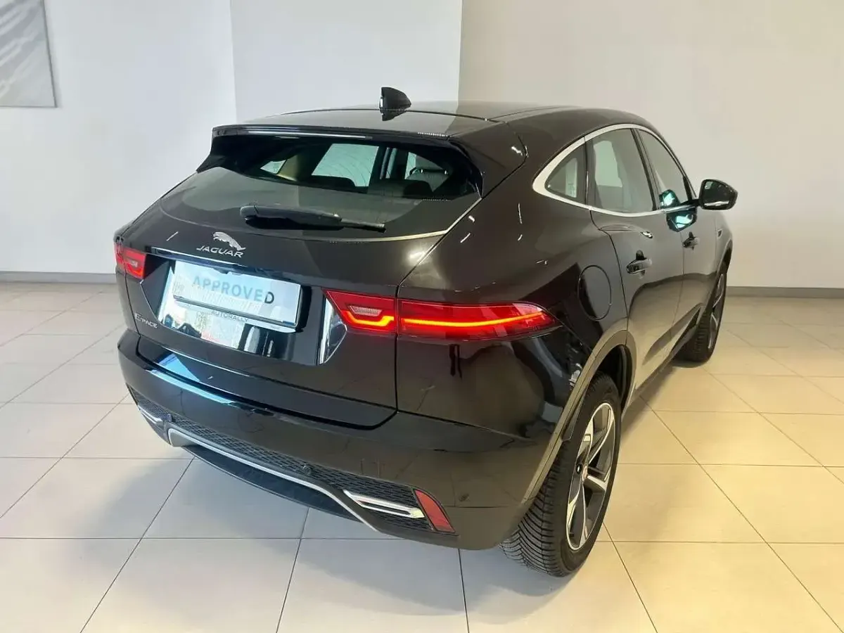 Usata Jaguar E-Pace SE 163 CV (119 kW) 2022 Nero SUV