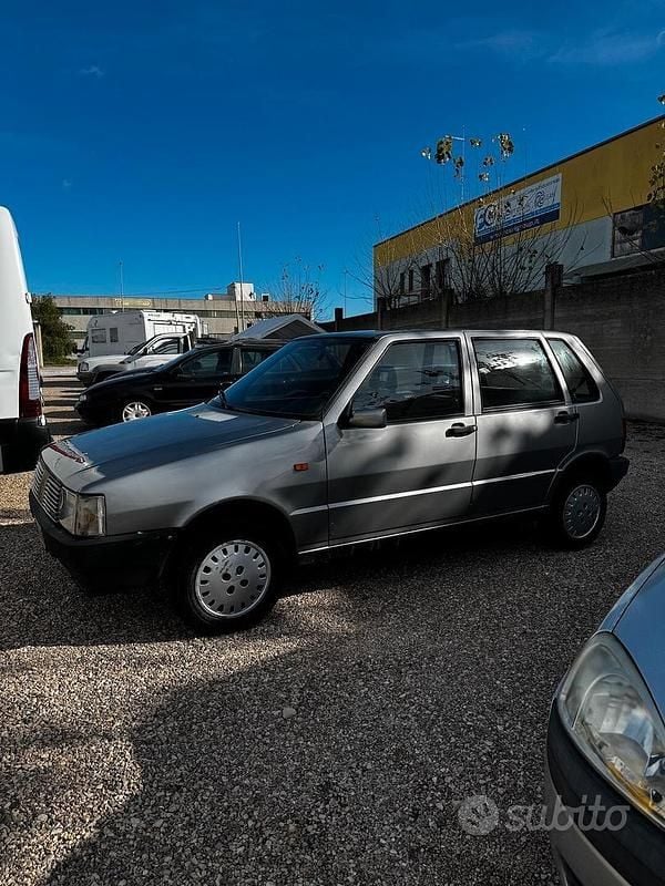 Occasion Fiat Uno S 58 ch (42 kW) 1989 Gris Citadine