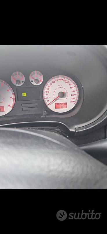 Usata Seat Leon CUPRA 225 CV (165 kW) 2003 Utilitaria