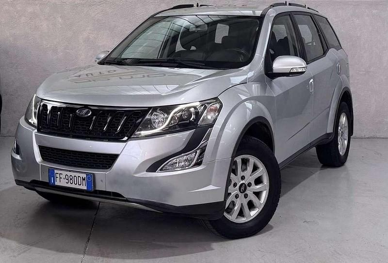 Usata Mahindra XUV500 140 CV (102 kW) 2016 Grigio SUV