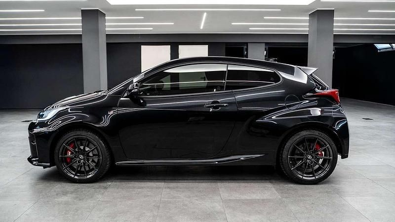 Usata Toyota Yaris 261 CV (191 kW) 2024 Nero Coupé