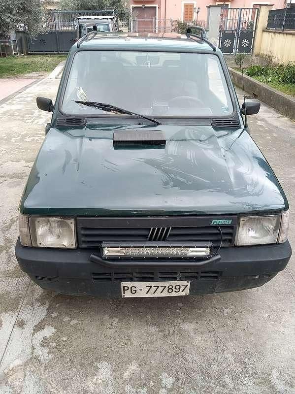 Usata Fiat Panda 4x4 Trekking 50 CV (36 kW) 1993 Verde Utilitaria