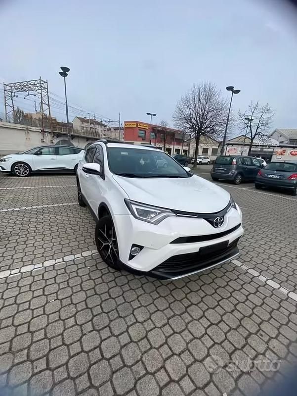 Usata Toyota RAV4 150 CV (110 kW) 2016 Bianco SUV