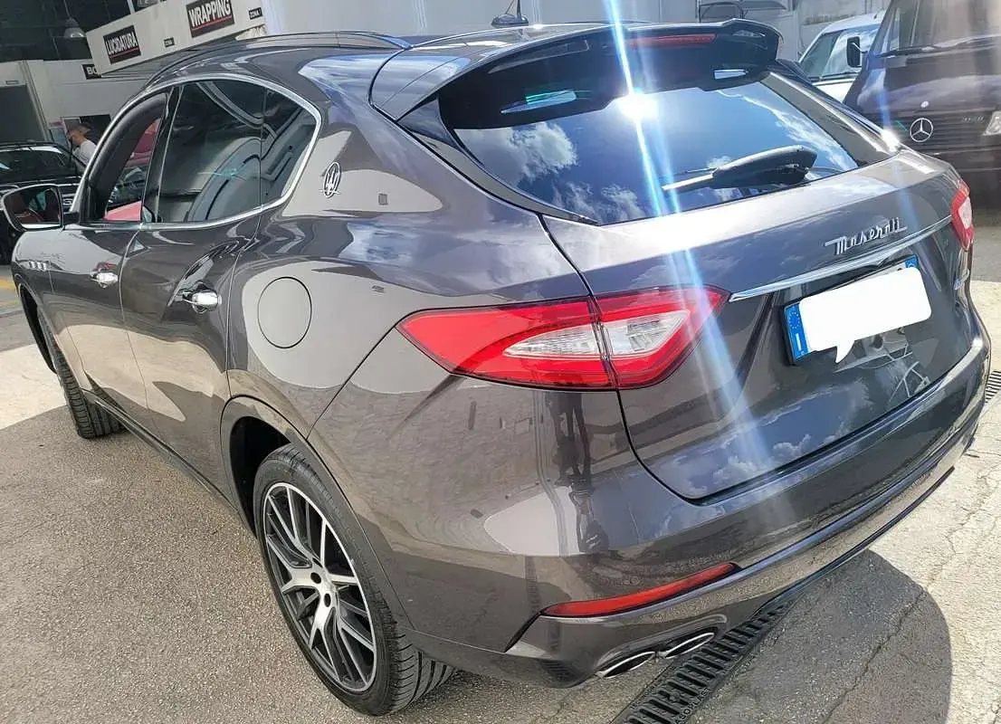 Usata Maserati Levante 275 CV (202 kW) 2016 SUV
