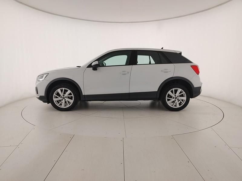 Usata Audi Q2 Advanced 150 CV (110 kW) 2023 2y bianco ghiacciaio metallizzato SUV