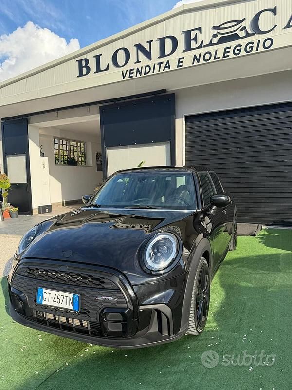 Usata Mini John Cooper Works 136 CV (100 kW) 2021 Nero Utilitaria