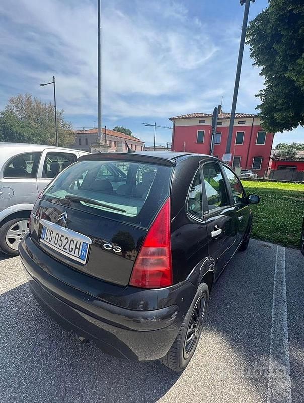Usata Citroën C3 73 CV (53 kW) 2004 Nero Berlina