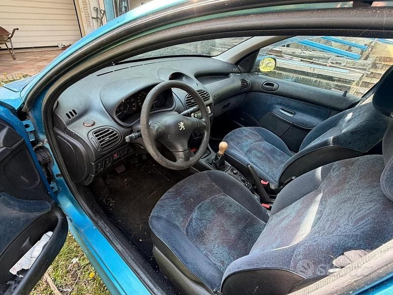 Usata Peugeot 206 75 CV (55 kW) 2000 Berlina