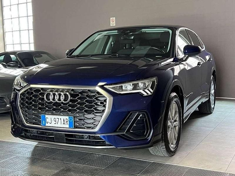 Usata Audi Q3 Sportback Ambiente 150 CV (110 kW) 2022 Blu/azzurro SUV