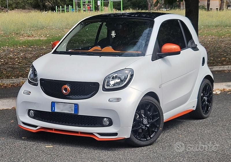 Usata Smart ForFour Brabus 90 CV (66 kW) 2018 Bianco Utilitaria