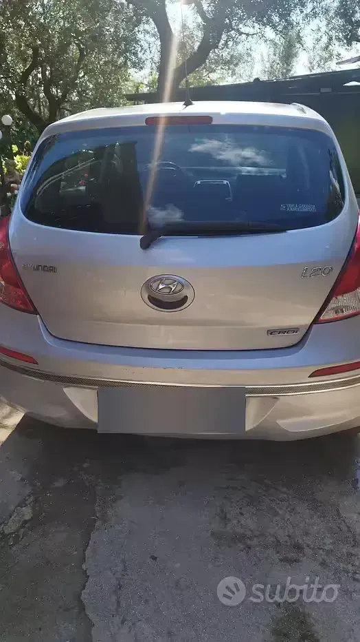 Usata Hyundai i20 75 CV (55 kW) 2013 Grigio Utilitaria