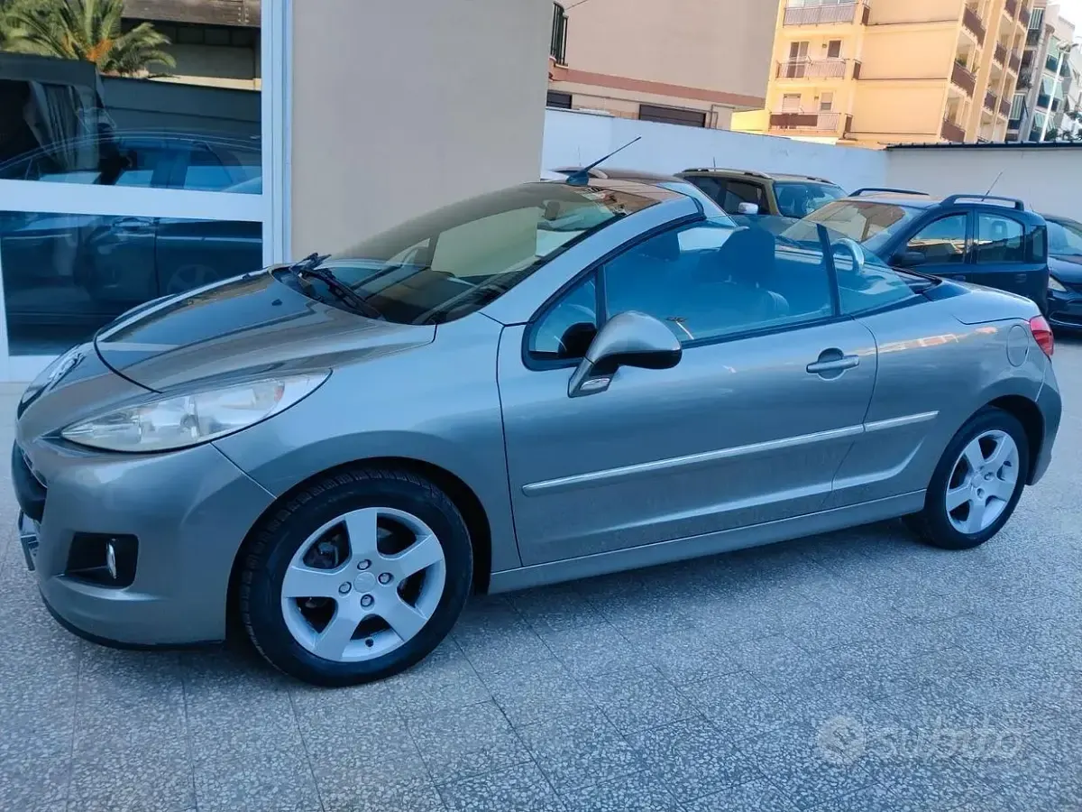 Usata Peugeot 207 CC 112 CV (82 kW) 2012 Grigio Cabrio