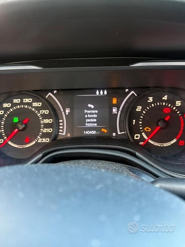 Usata Fiat Tipo 120 CV (88 kW) 2017 Marrone Station wagon