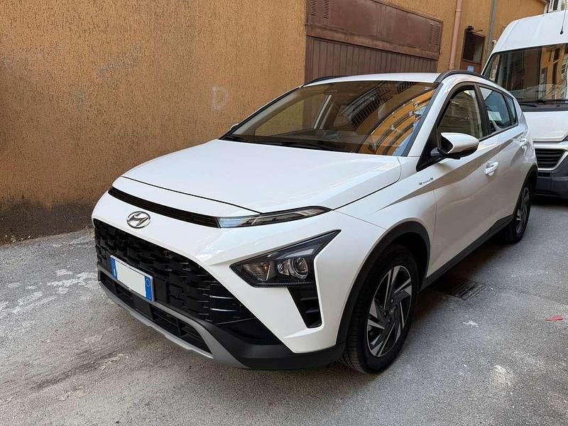 Bianco Usata 2023 Hyundai Bayon SUV | 17.900 € (Molto cara) - Immagine 1/4