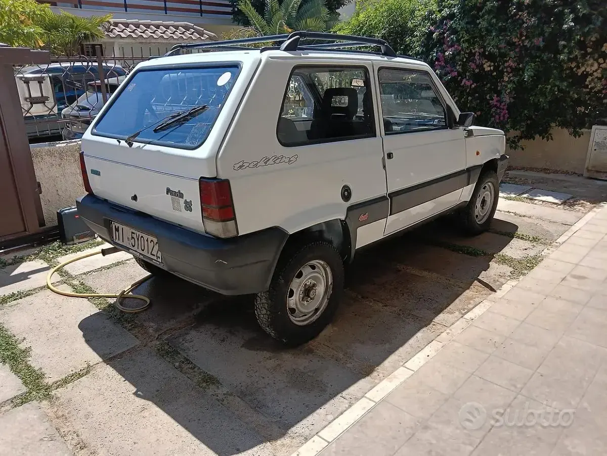 Usata Fiat Panda 4x4 Trekking 50 CV (36 kW) 1993 Bianco Utilitaria