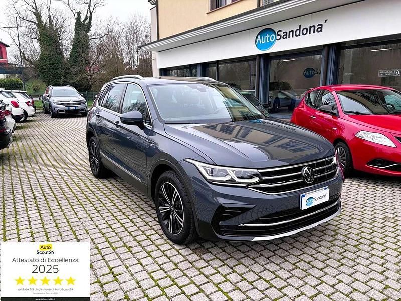 Usata VW Tiguan Elegance 150 CV (110 kW) 2022 Grigio SUV