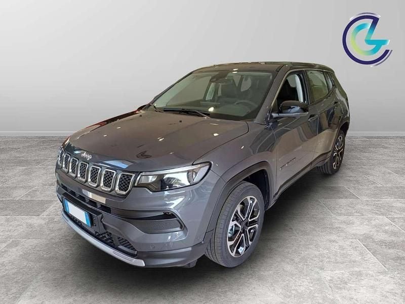 Graphite grey Nuova 2024 Jeep Compass Altitude SUV | 33.850 € - Immagine 1/4