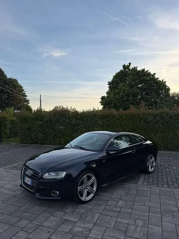 Usata Audi A5 Ambition 160 CV (117 kW) 2011 Nero Coupé