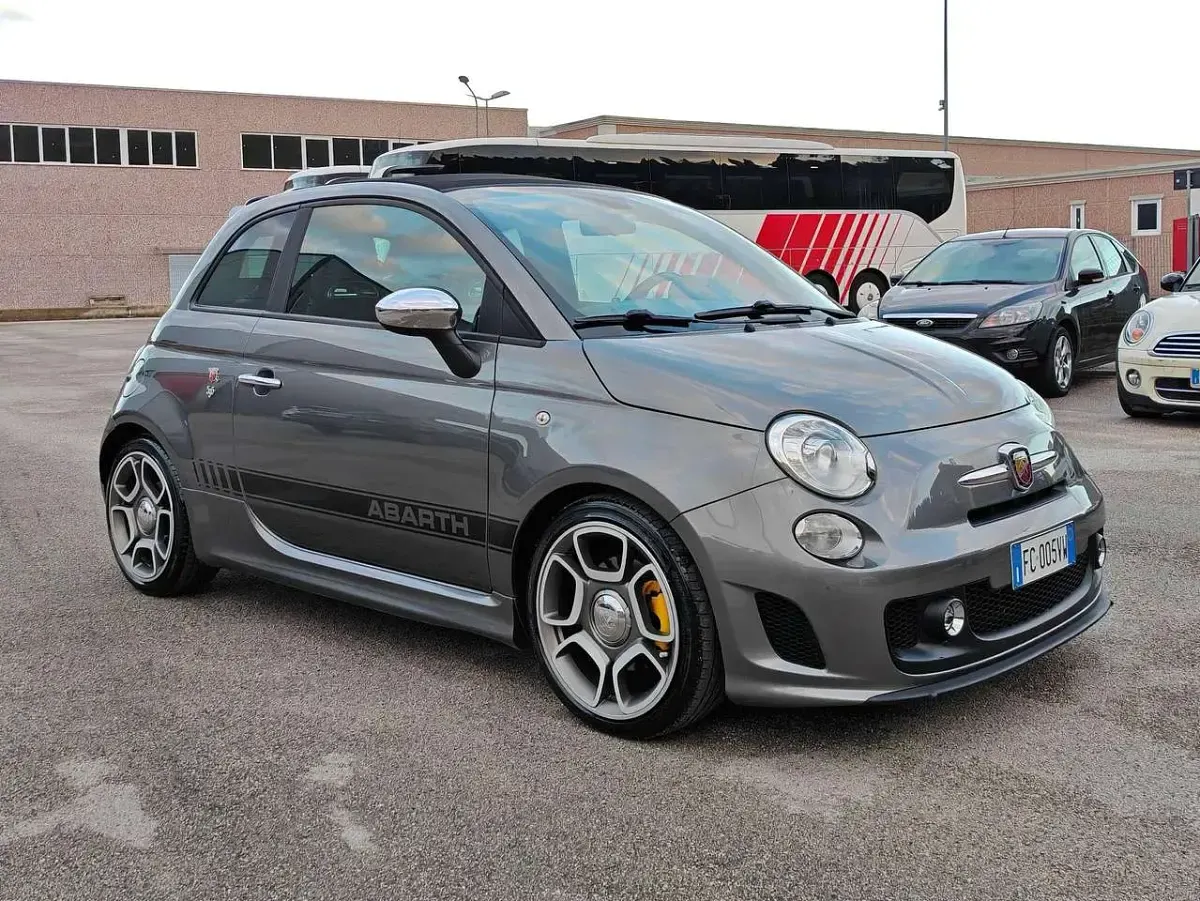 Usata Abarth 595C Turismo 159 CV (116 kW) 2016 Grigio Cabrio