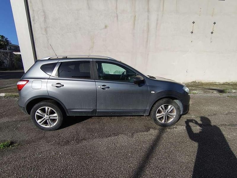 Usata Nissan Qashqai Tekna 150 CV (110 kW) 2012 Grigio SUV