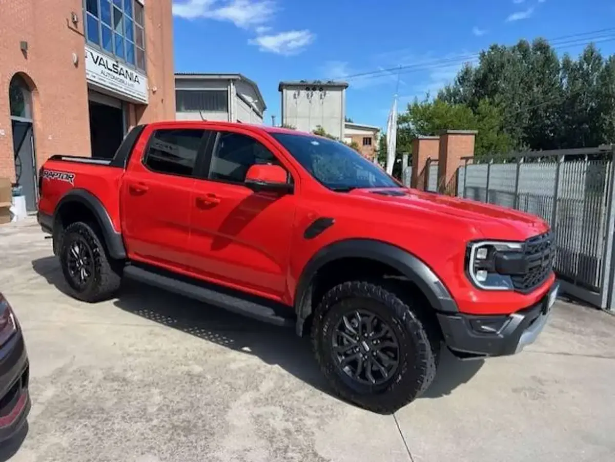 Usata Ford Ranger Raptor 292 CV (214 kW) 2025 Arancione Pick-up