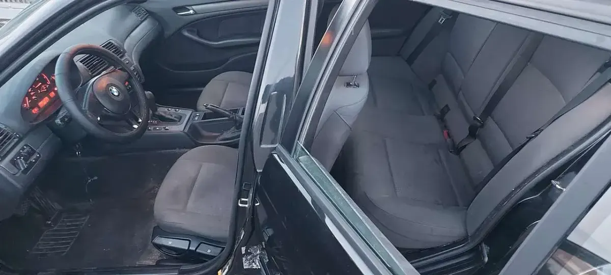 Usata BMW 320 150 CV (110 kW) 2004 Nero Station wagon