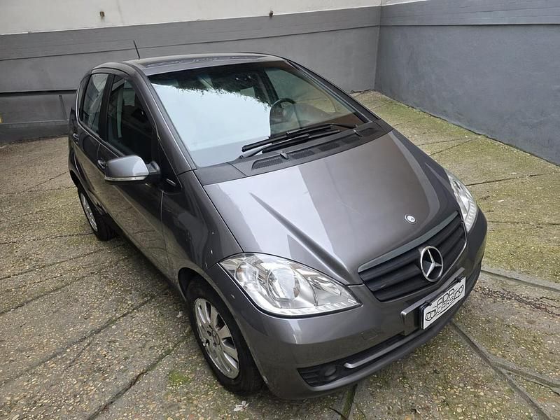 Usata Mercedes A160 95 CV (69 kW) 2012 Grigio Berlina
