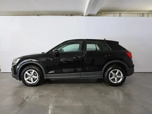 Usata Audi Q2 Business 116 CV (85 kW) 2024 Nero brillante SUV