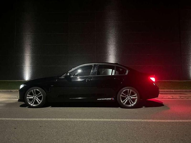 Usata BMW 318 M Sport 143 CV (105 kW) 2011 Berlina