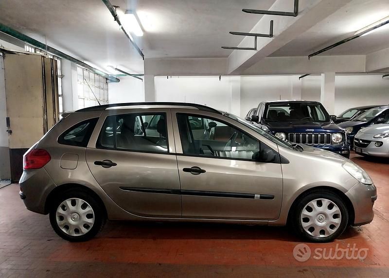 Usata Renault Clio GrandTour 74 CV (54 kW) 2008 Giallo Station wagon