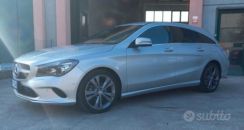 Usata Mercedes CLA200 136 CV (100 kW) 2016 Argento Station wagon