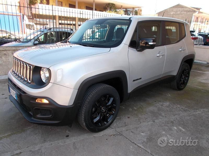 Usata Jeep Renegade Sport 120 CV (88 kW) 2015 Grigio SUV
