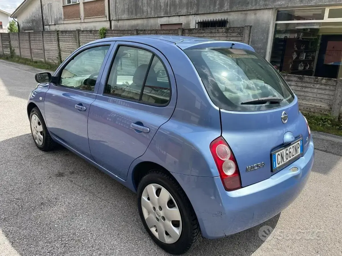 Second-hand Nissan Micra Acenta 82 CP (60 kW) 2004 Albastru Hatchback
