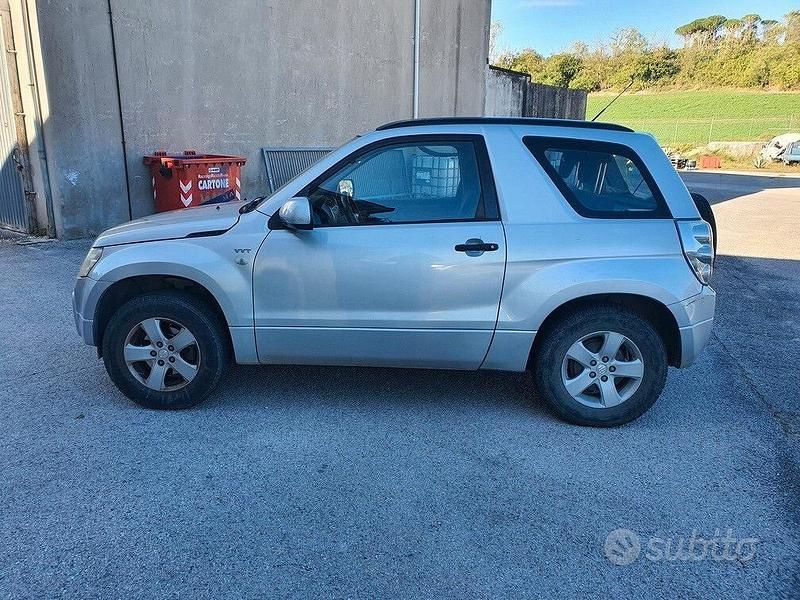 Usata Suzuki Grand Vitara 106 CV (77 kW) 2006 Grigio Station wagon
