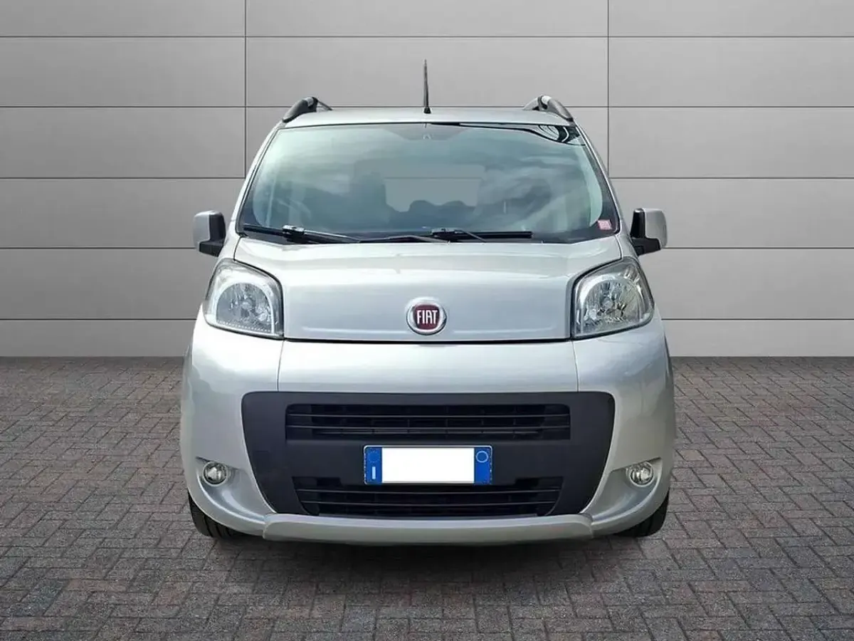 Usata Fiat Qubo Trekking 95 CV (69 kW) 2014 Grigio Monovolume