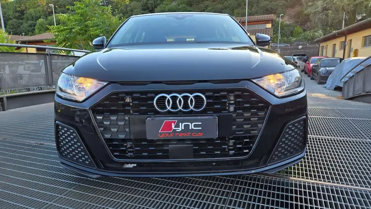 Usata Audi A1 Sportback 116 CV (85 kW) 2019 Nero Utilitaria