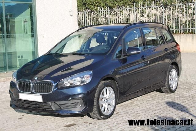 Usata BMW 220 Gran Tourer 190 CV (139 kW) 2019 Blu metallizzato Monovolume